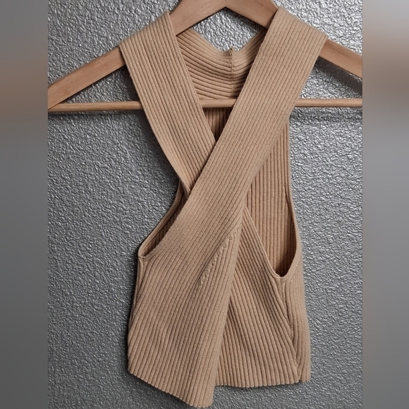Cider Ribbed Criss Cross Cropped Halter Top A1   Size S - Picture 9 of 14